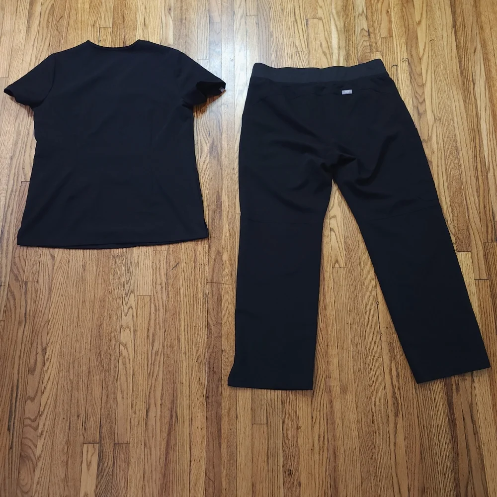 Figs Womens Scrub set Kade Pants Size M/ P Casma Top Size S Black - Picture 8 of 10